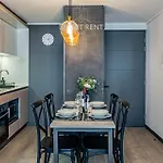Csn2 Ac, 3 Blocks From Moneda Metro Station, Central And Luxurious